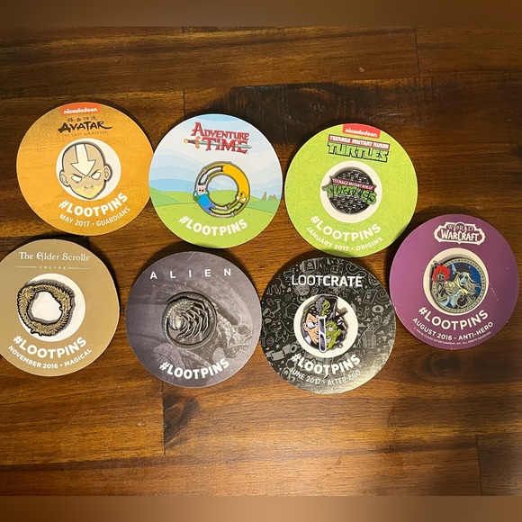 #Lootpins Other - #Lootpins Lot of 7